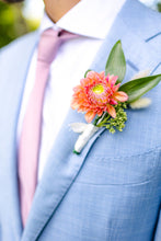 Load image into Gallery viewer, Boutonniere