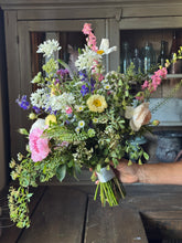 Load image into Gallery viewer, Bridal Bouquet