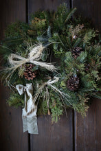 Load image into Gallery viewer, Winter Wreath
