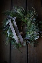 Load image into Gallery viewer, Living Holiday Wreath Workshops (November 20, 21, 22)